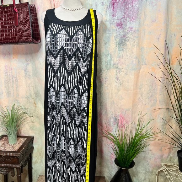📌Elie McCarthny Soft Flowing Sleeveless Plus Size Maxi Dress - Picture 6 of 15